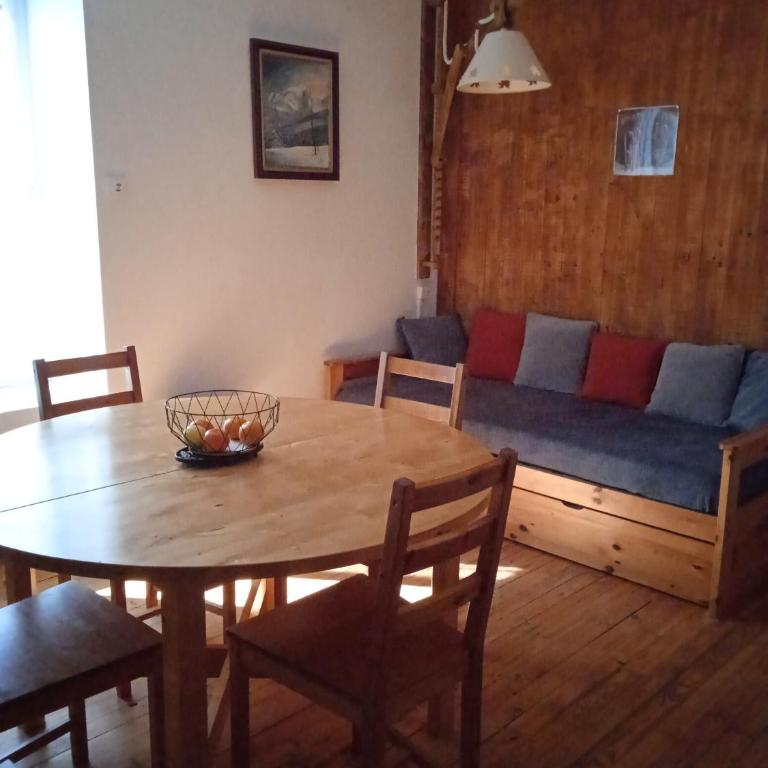 Le Sancy, appart T2, 4 pers, centre ville du Mont Dore - Apartment mit 1 Schlafzimmer - 3