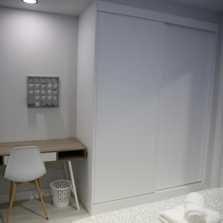 E&R-2 Plaza España - One-Bedroom Apartment - 29