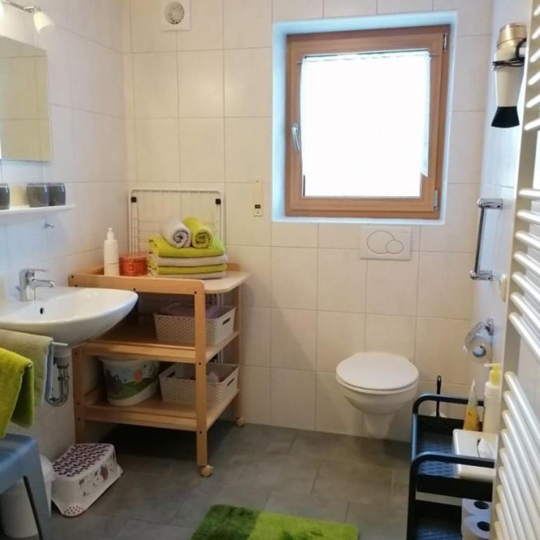 Ferienhof Hefele Ferienwohnung Hopfensee mit KönigsCard - Apartment - 8