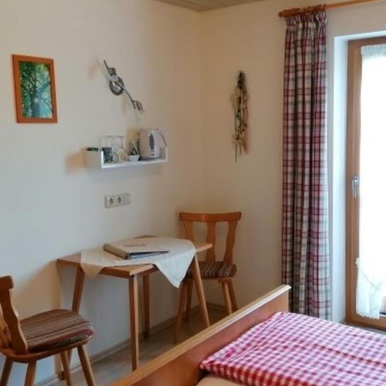 Ferienhof Hefele Zimmer Schwansee mit KönigsCard - Doppelzimmer - 9