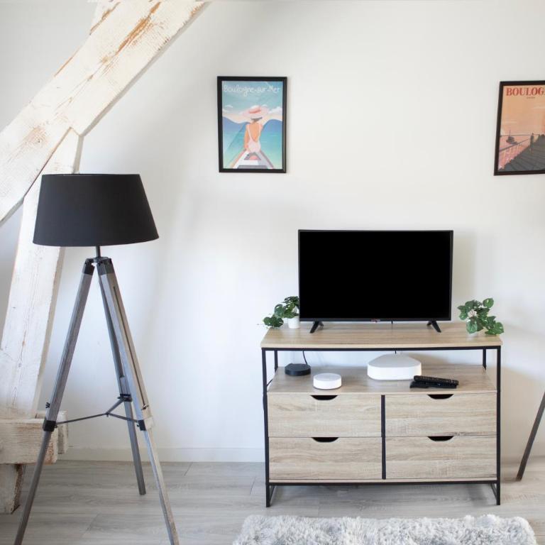++++ CENTRAL DUPLEX RENOVE 5 PIECES 150M2 A 8 MN DE LA PLACE DALTON ++++ - Appartement - 18