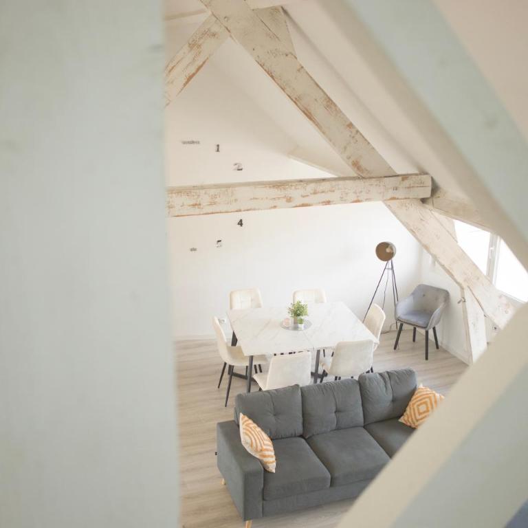 ++++ CENTRAL DUPLEX RENOVE 5 PIECES 150M2 A 8 MN DE LA PLACE DALTON ++++ - Appartement - 15