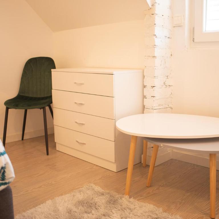 ++++ CENTRAL DUPLEX RENOVE 5 PIECES 150M2 A 8 MN DE LA PLACE DALTON ++++ - Appartement - 58
