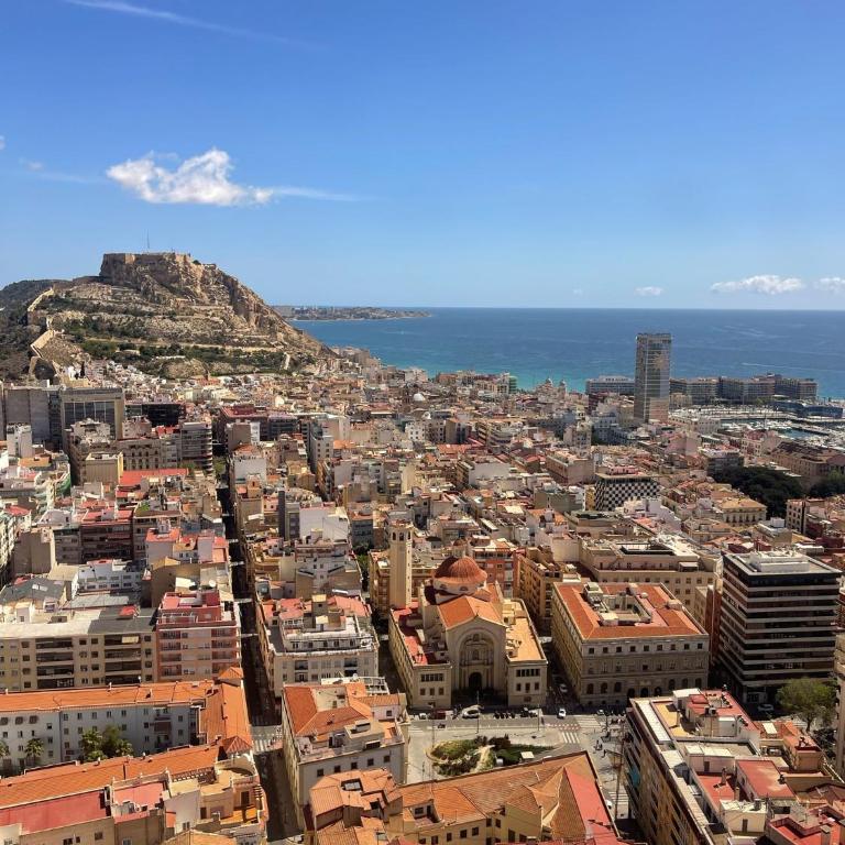 Estudiotel 95 Centro Alicante - Apartamento de 1 dormitorio - 35