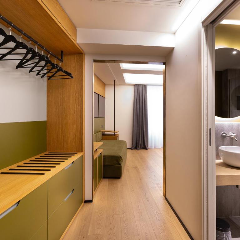 Hotel Silla - Camera Tripla Premium - 23