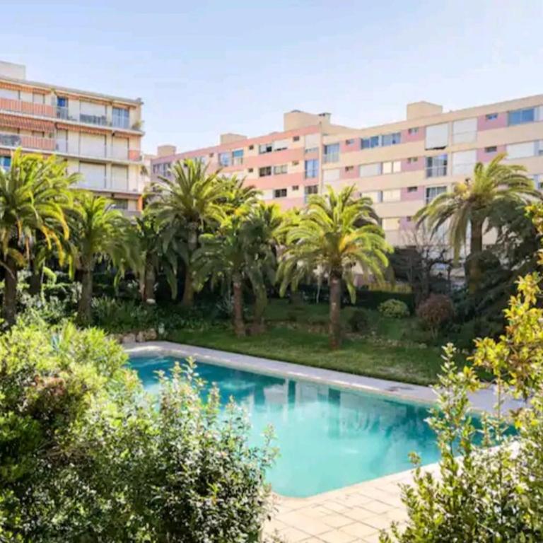 Design loft Studio climatisé parking et piscine - Appartement - Vue sur Piscine - 5
