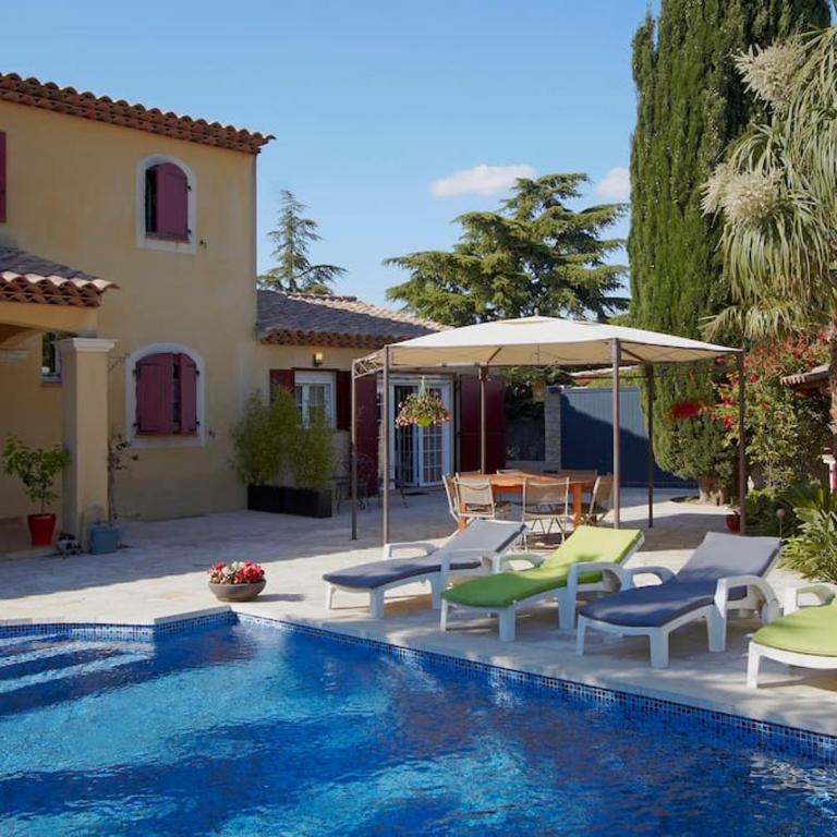 Studio dans villa avec piscine - Appartement 1 Chambre - 14