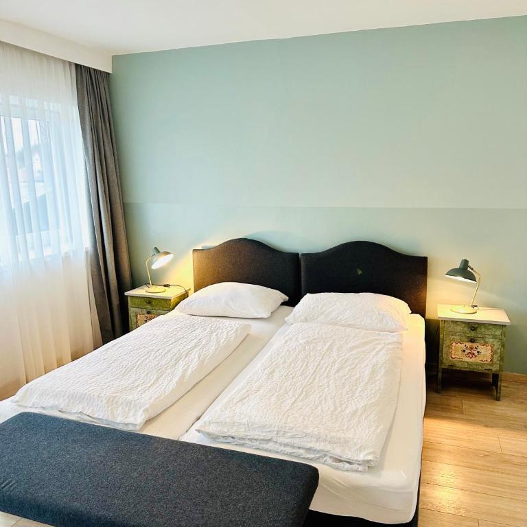 Hotel Sonnenhof - bed & breakfast & appartements - Standard Doppelzimmer mit Balkon - 8