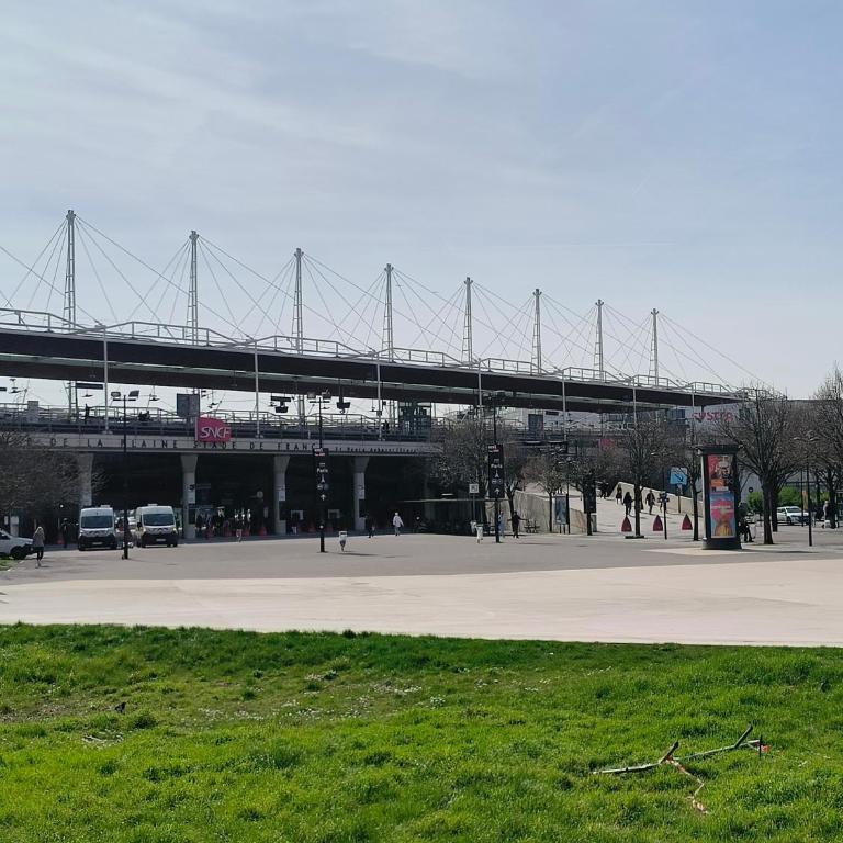 Neuf, calme, 10 minutes du centre de Paris - Apartamento de 2 dormitorios - 31