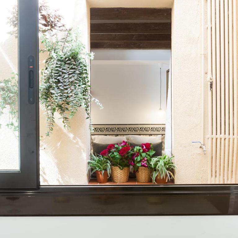 Aspasios Charming Flats - One-Bedroom Apartment - 17