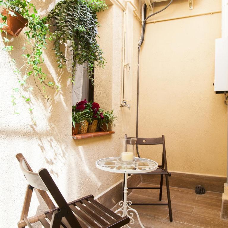 Aspasios Charming Flats - One-Bedroom Apartment - 13