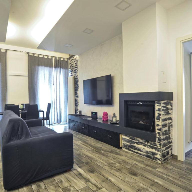 CASA ROSA LUCIA CENTRALE CON PARCHEGGIO - Two-Bedroom Apartment - 19