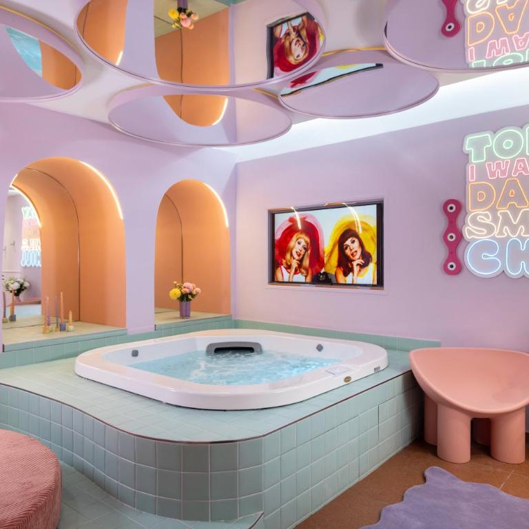 Quinzerie hôtel - Chambre Double avec Accès à Baignoire Spa Privée de 60 Minutes - 1