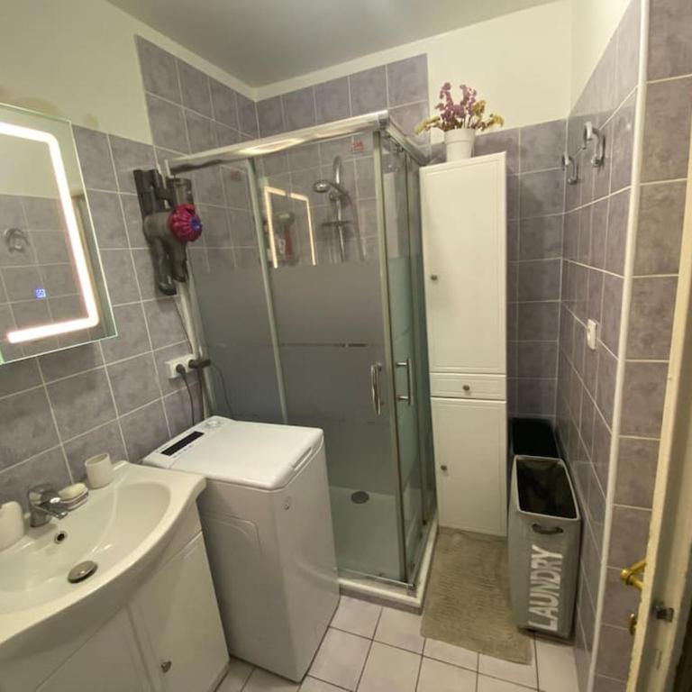 Sea View Apartment - Private Parking, Swimming Pool, Air Conditioning - One-Bedroom Apartment - 14