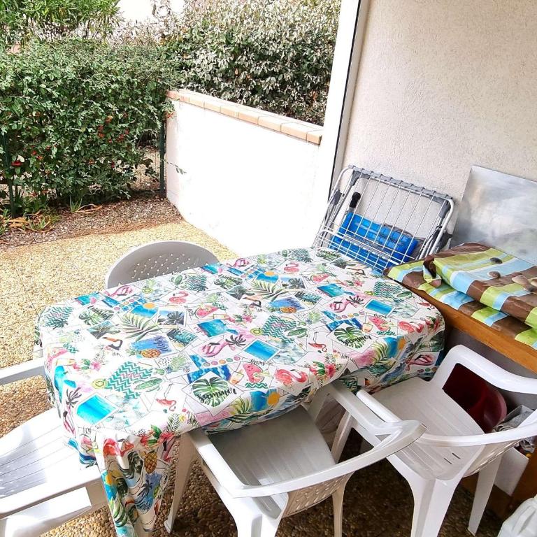 T2 charmant pour 4 pers., jardin, parking, proche plage - FR-1-607-160 - Apartment - 8