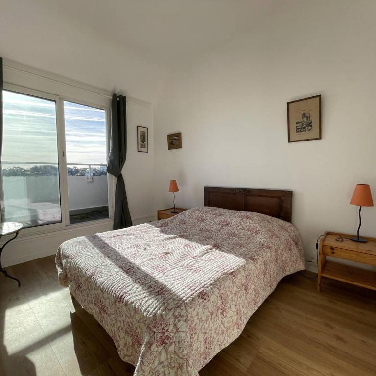 Appartement avec vue sur mer, proche plage, terrasse et parking à Perros-Guirec - FR-1-368-417 - Maison de Vacances - 13