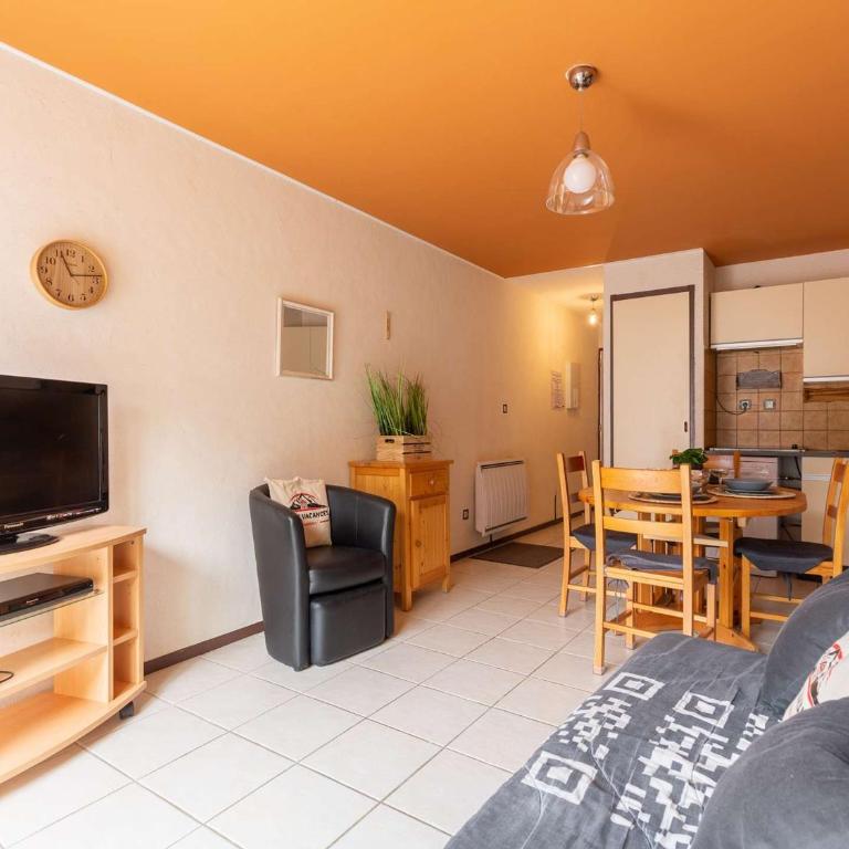 Duplex 6 personnes à Saint Lary village avec parking - FR-1-296-297 - Apartment (6 Erwachsene) - 2