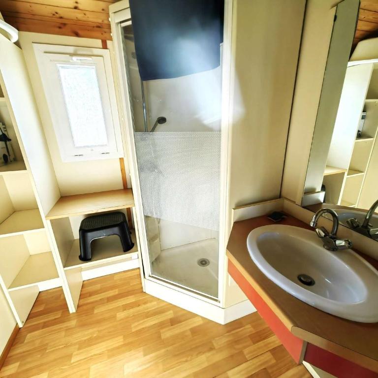 Chalet climatisé pour 6, calme avec piscine et parking - Chalet 2 Chambres - 9