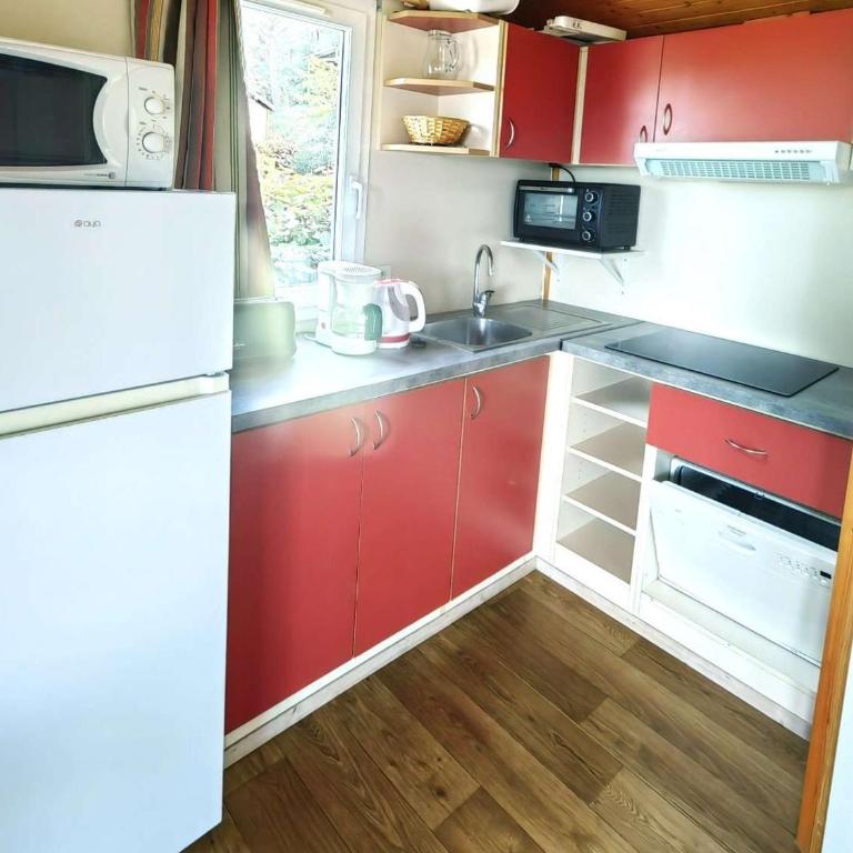 Chalet climatisé pour 6, calme avec piscine et parking - Chalet 2 Chambres - 10