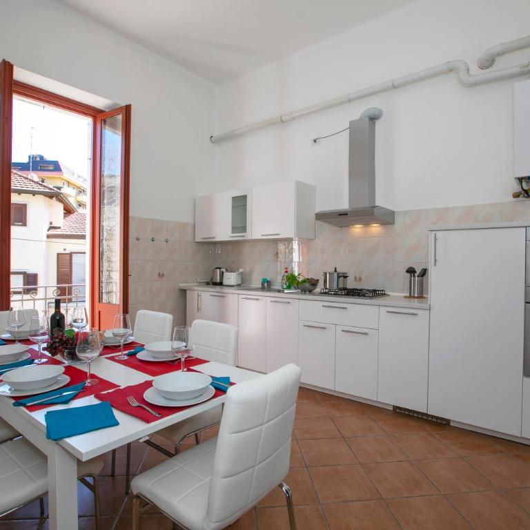 Residenza Gardenia - Lake View Balcony Apartment in Luino Center - Happy Rentals - Apartment mit Balkon - 3