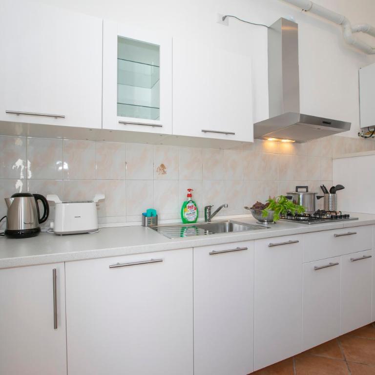 Residenza Gardenia - Lake View Balcony Apartment in Luino Center - Happy Rentals - Apartment mit Balkon - 4