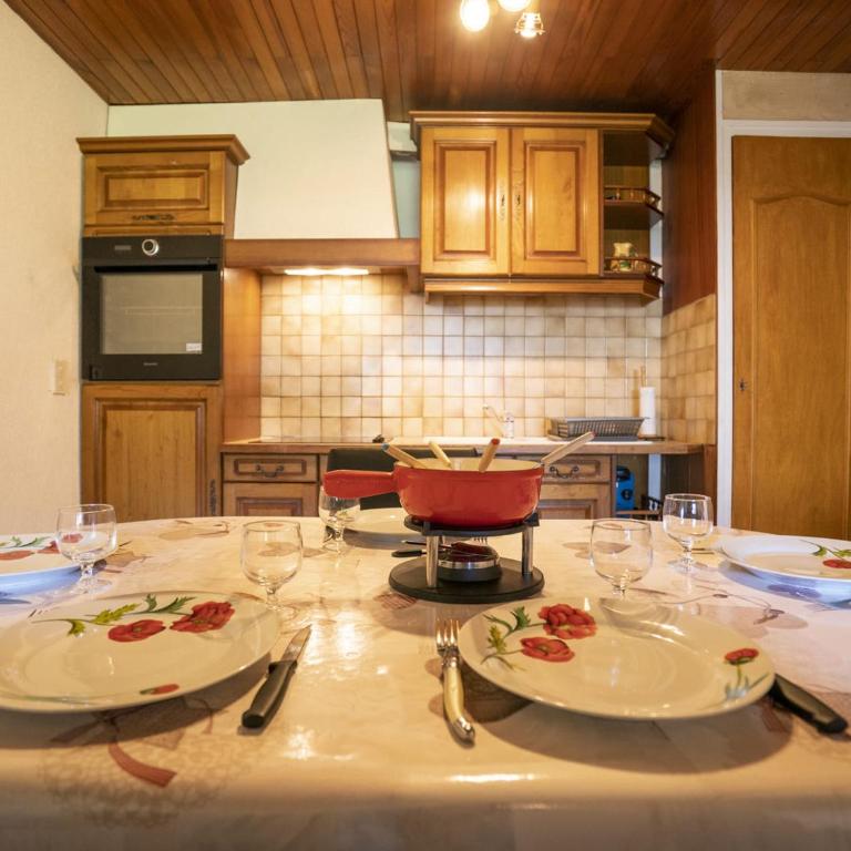 Appartement 5 personnes proche télécabine, animaux admis - FR-1-676-57 - Appartement - 1