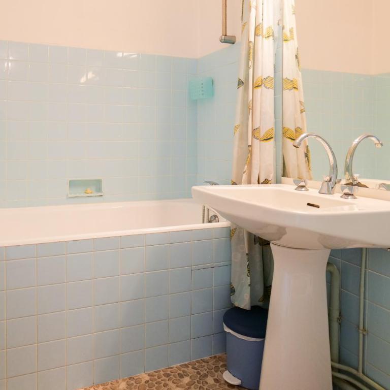 Appartement spacieux idéalement situé sur le remblai des Sables dOlonne - Apartment - 12