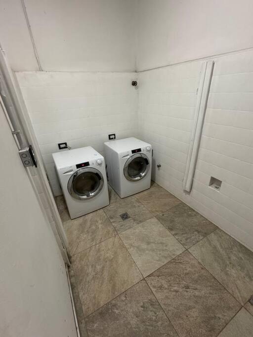 exclusivo departamento en Torre Leloir, Seguridad 24 HS cochera privada - Apartamento de 1 dormitorio - 42