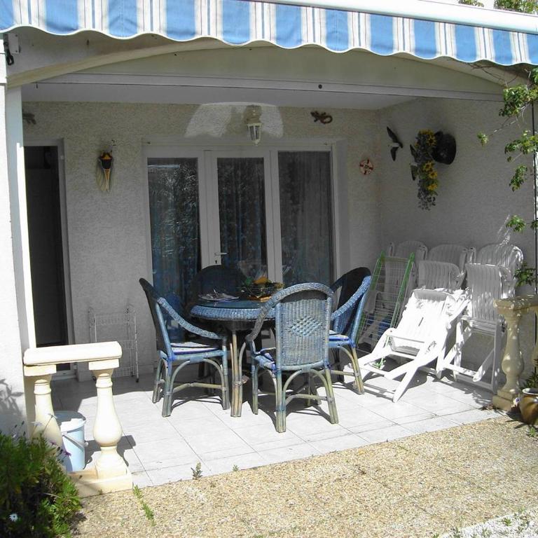 OREE DU GOLF II Agréable T3 traversant piscine côté golf Richelieu Cap d'Agde - Apartment - Ground Floor - 1
