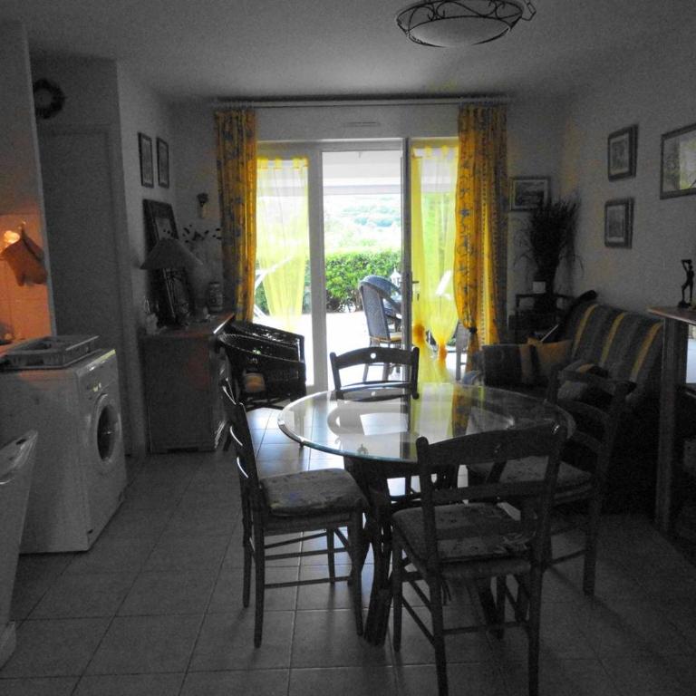 OREE DU GOLF II Agréable T3 traversant piscine côté golf Richelieu Cap d'Agde - Apartment - Ground Floor - 4