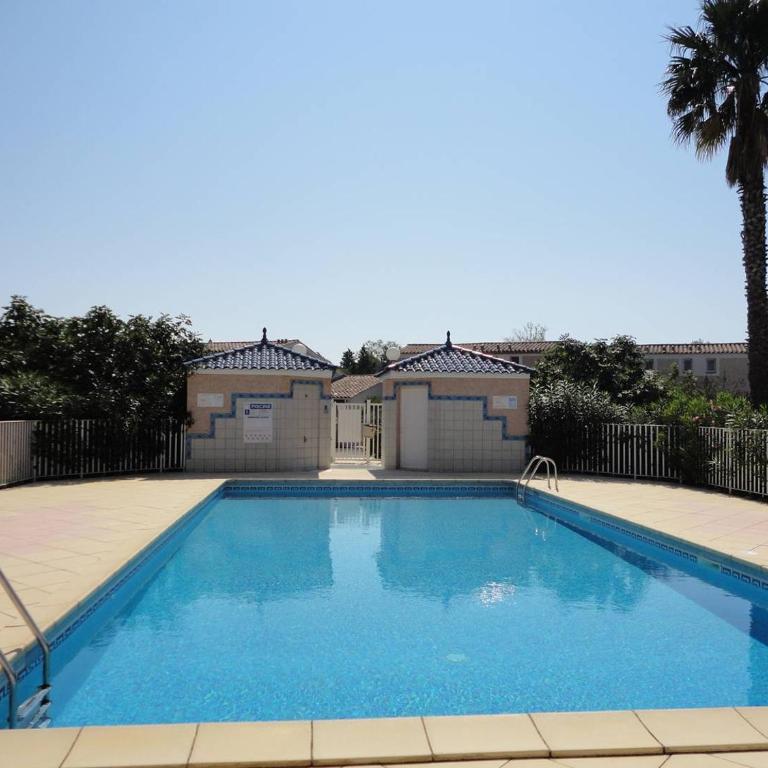 OREE DU GOLF II Agréable T3 traversant piscine côté golf Richelieu Cap d'Agde - Apartment - Ground Floor - 12