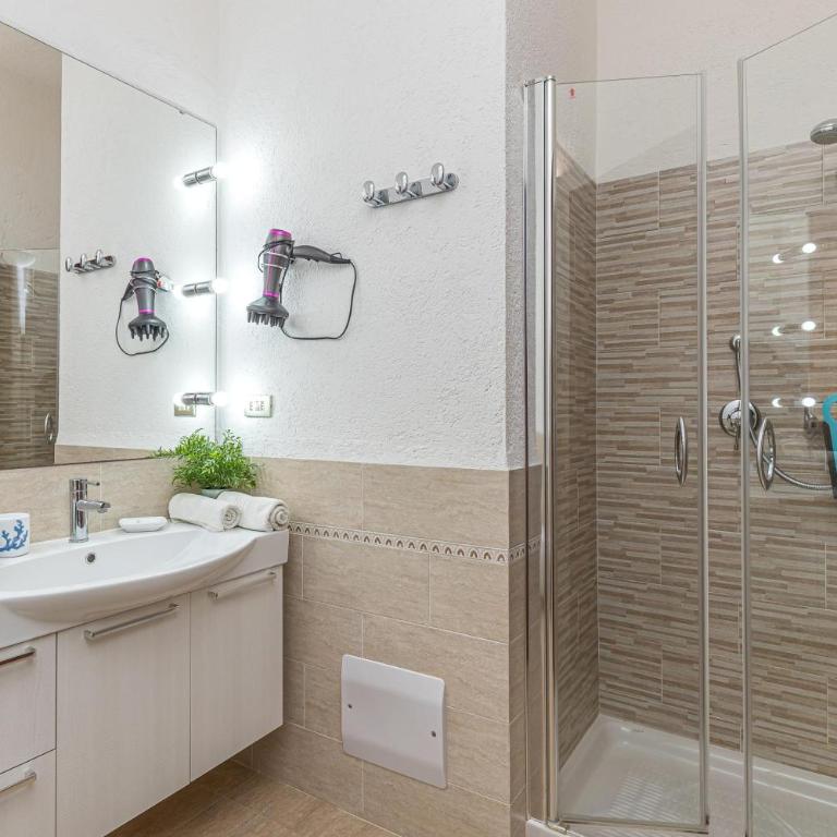 Villa Oleandri 50m From Seashore - Happy Rentals - Villa with Sea View - 7