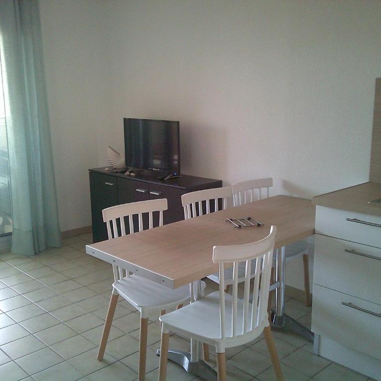 Vittoria Immobilier 2 -REGLEMENT SUR PLACE - chèques vacances acceptés - Studio mit Terrasse - 4