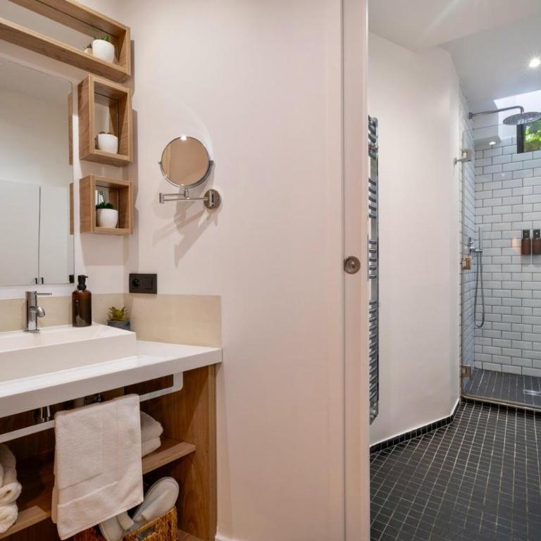 Paris Central Gem 9 Min Walk to Notre-Dame and Louvre - Appartamento Deluxe con 1 Camera da Letto - 15