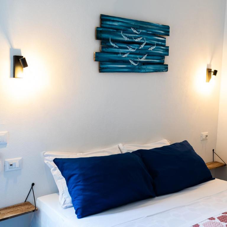 Mari Urbani - One-Bedroom Apartment - 14