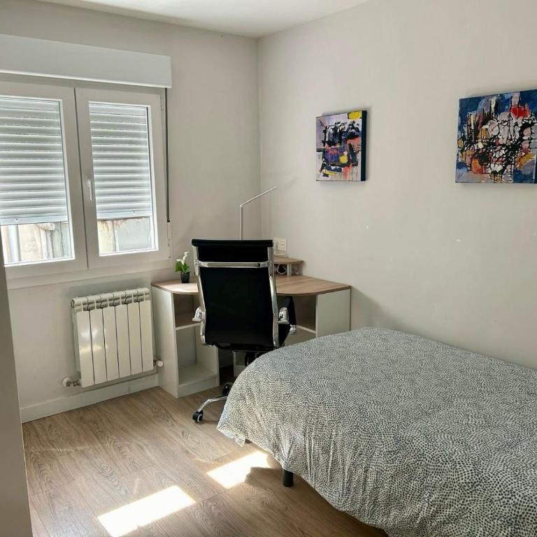 Piso recien reformado y con buena ubicación - Two-Bedroom Apartment - 12