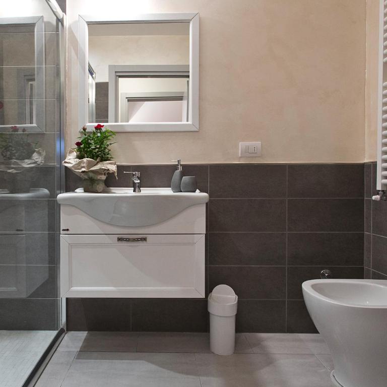 IL TOLOMEI - Central in the Middle of Main Street - Deluxe Apartment - 15