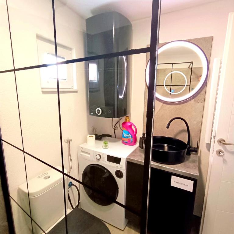 LuxApart Bjelave City Centar free parking - Deluxe Apartment - 21