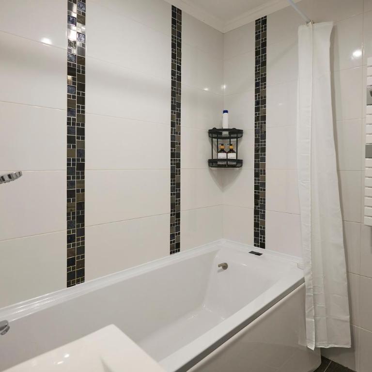 Moderne 2/3 Pièces près du Port - Appartement 2 Chambres - 6