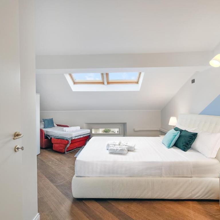 Attic in Como Center + Parking - Appartamento con 2 Camere da Letto - 11