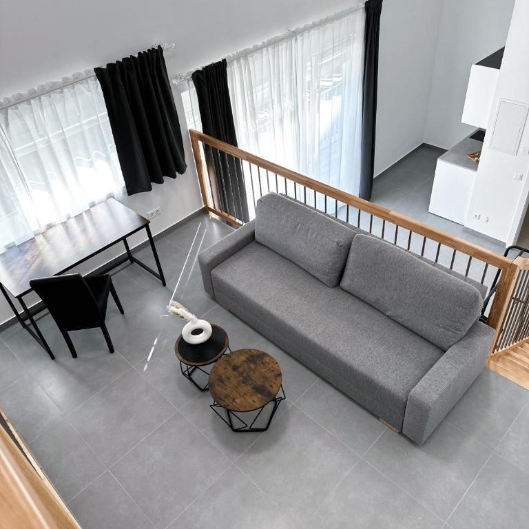 Grazora Living Apartments - Suite mit Kingsize-Bett und Balkon - 5