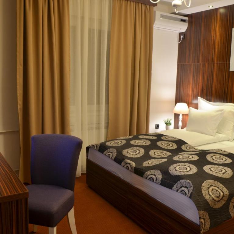 Hotel JET SET Pale - Double Room - 13