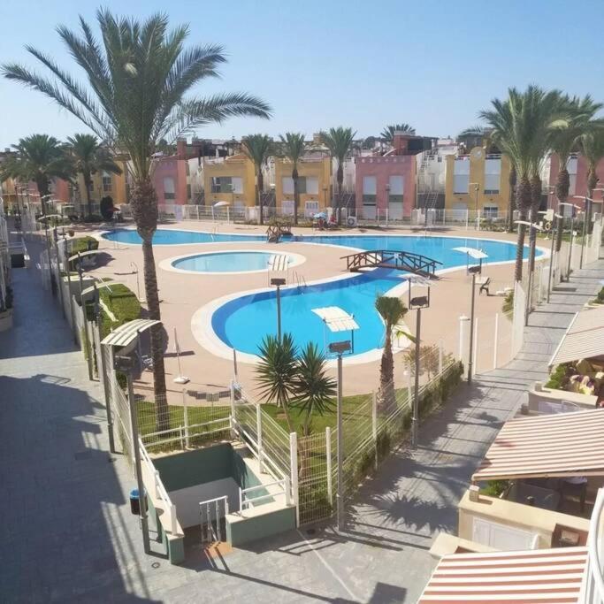 Alojamiento con terraza 1B02 en la Playa de Vera. - Apartamento de 1 dormitorio - 1