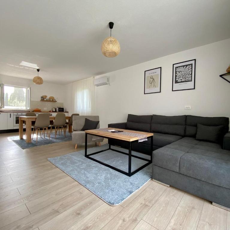 Vestovis Holiday House - One-Bedroom House - 17