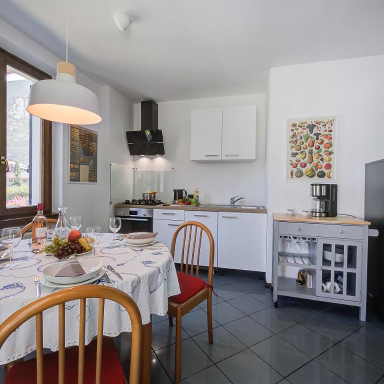 The Rock View - Happy Rentals - Apartment with Balcony - 14