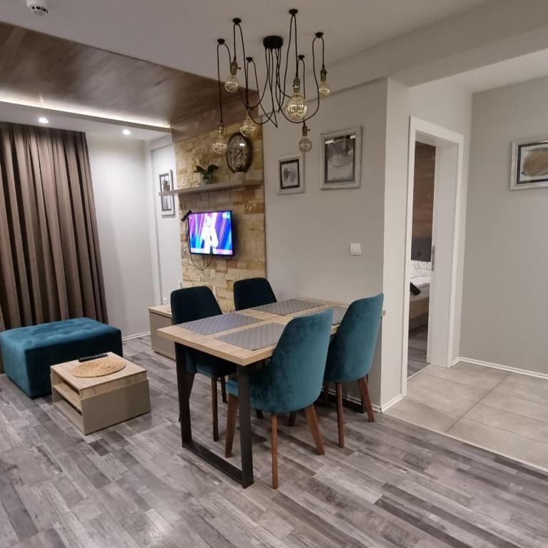 Apartman Premier 32 Milmari - One-Bedroom Apartment - 2