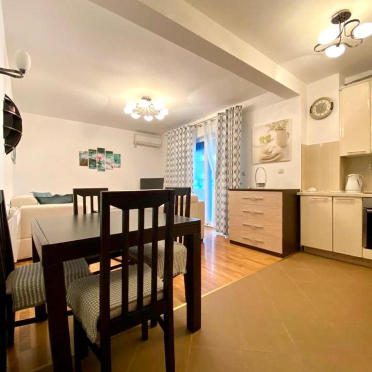 Apartment Liza Petrovac - Two-Bedroom Apartment - 10