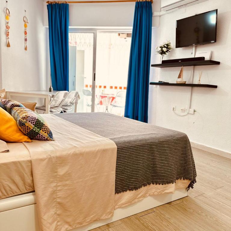 Studio Apartment Santana Habaneras - 18 at Beach with Garage, Pool and Lift - One-Bedroom Apartment - 19
