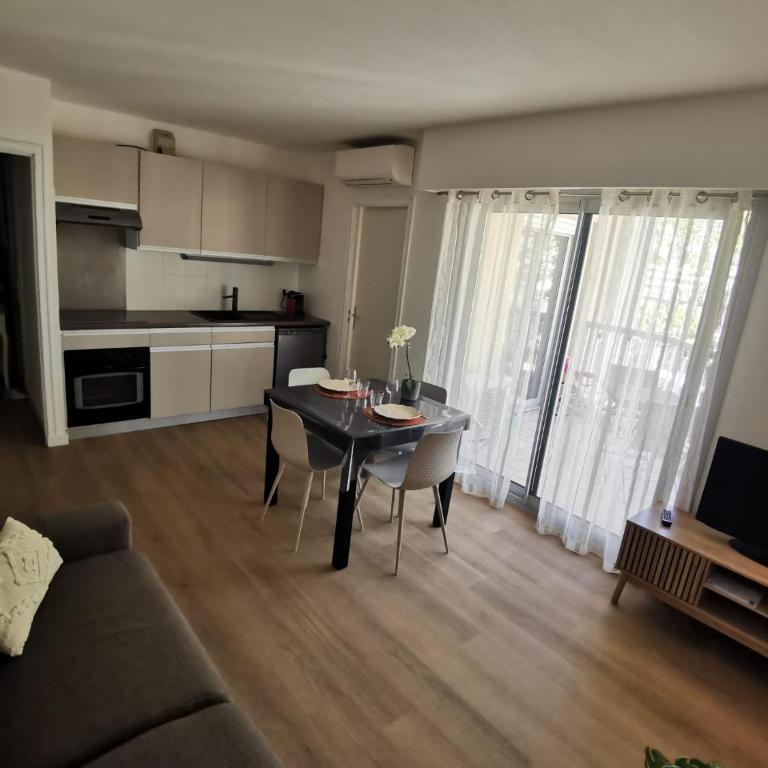 Appartement privé à 50 m de la mer, résidence avec piscine - Appartement 1 Chambre - 2