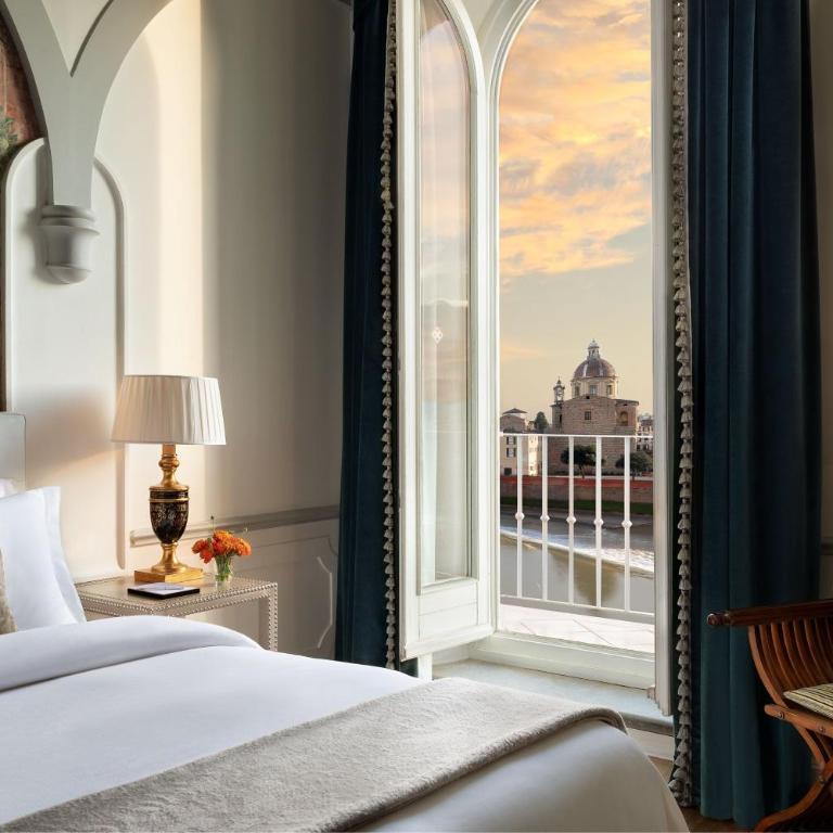 The St. Regis Florence - Junior Suite Arno, 1 Bedroom Junior Suite, Arno River view - 4